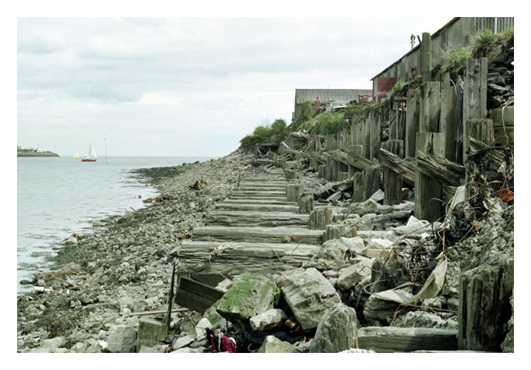 The remains of the gridiron in the River Ely - 1970's