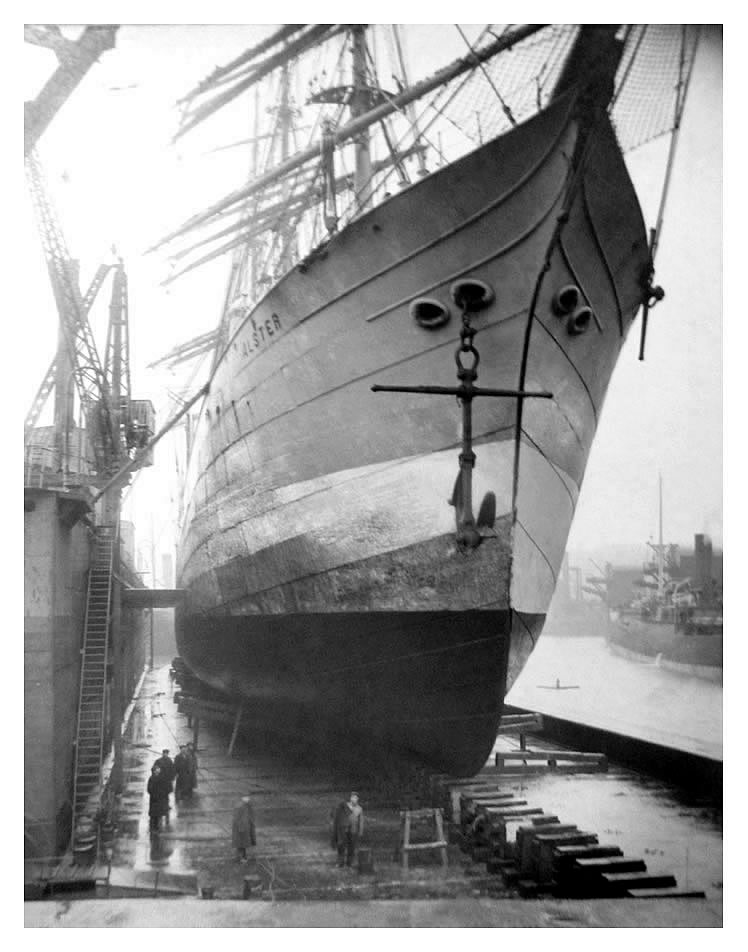 “Alster”  on the Penarth pontoon in 1911