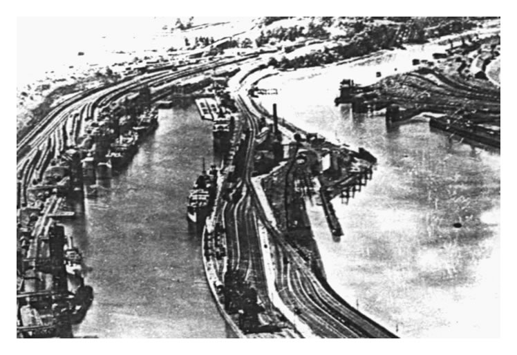 A 1920's aerial view of the docks and the Ely Tidal Harbour.