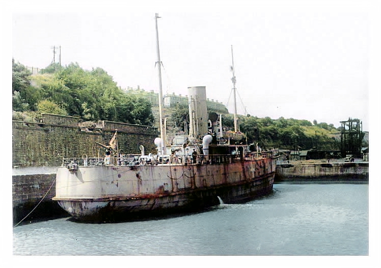 s.s. 'Roebuck'  in Penarth Basin 1940