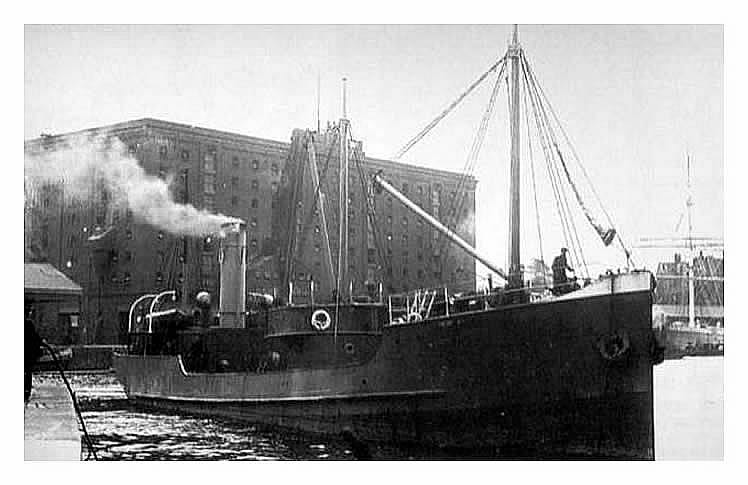 s.s. 'Lunan'&nbsp;departing from the Cumberland Basin at Bristol Docks.