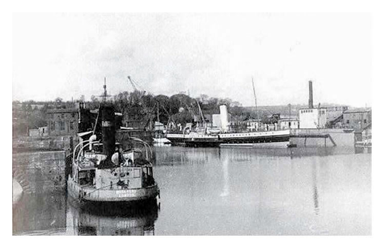 P.S. Glen Usk on the Penarth Dock pontoon - 1959