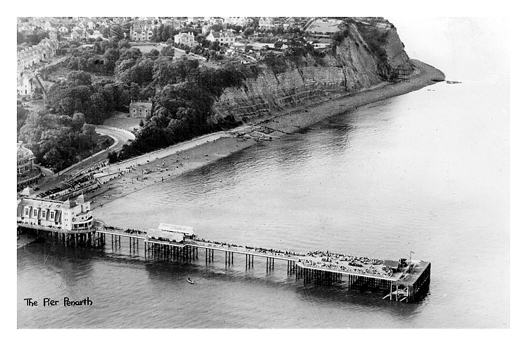 The Pier, Penarth - A mid-1950's ariel photograph showing the extent of Penarth Head and the location of the searchlight emplacements in relationship to the pier, etc.