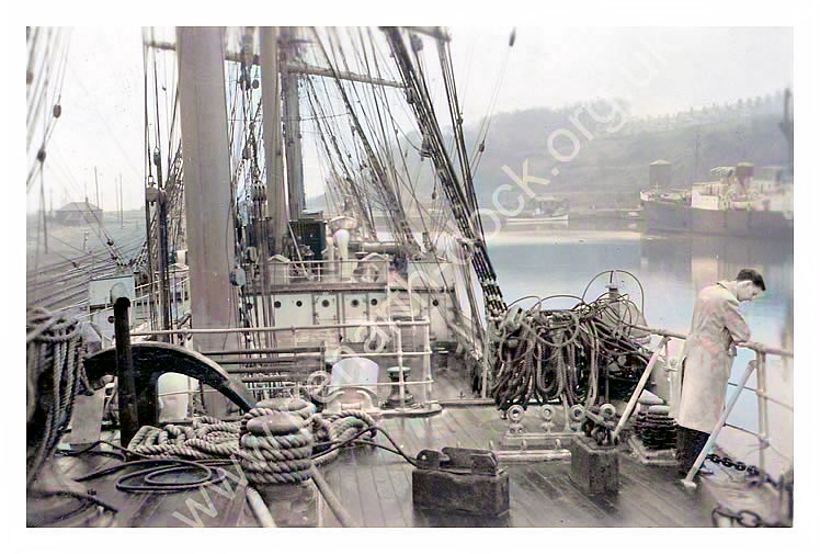 Pamir Fo'c'sle portside