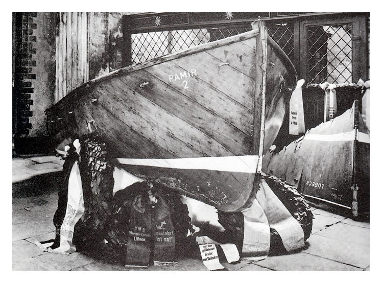 'Pamir' - lifeboat