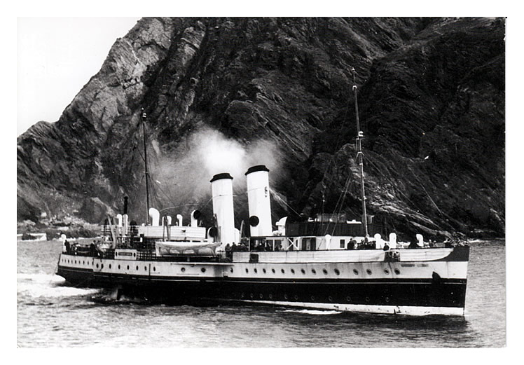 P.S. 'Cardiff Queen' arriving at Ilfracombe in the mid 1960's.