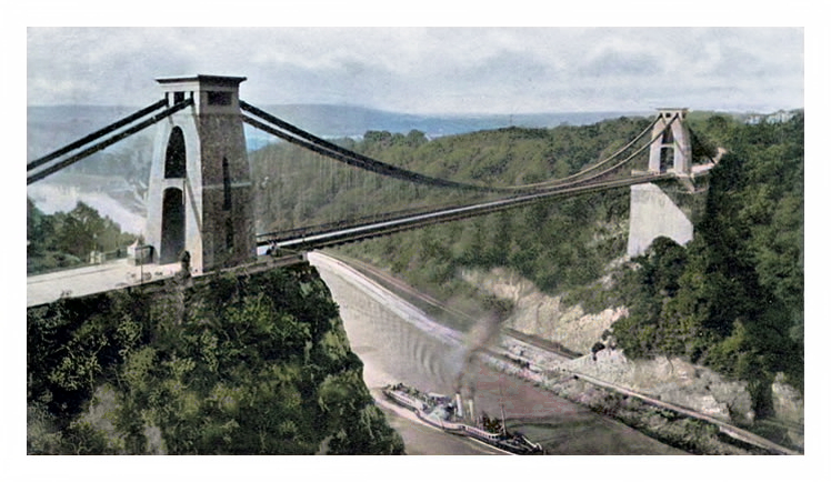 'Ravenswood' passes below the Clifton Suspension Bridge