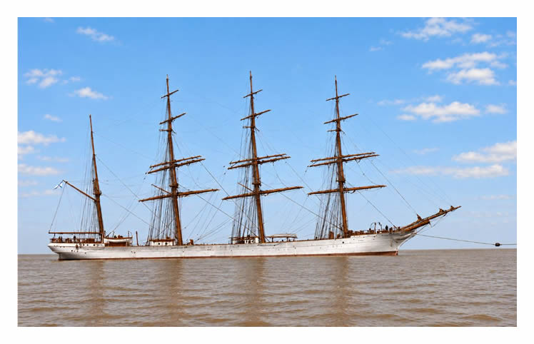 The 'Dora' - under tow off Penarth. 