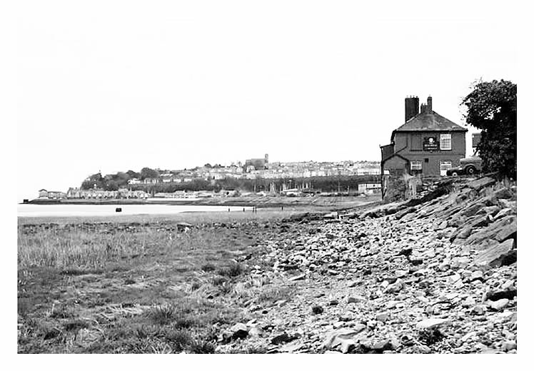 1980's - The Red House, or Penarth Railway Hotel. 