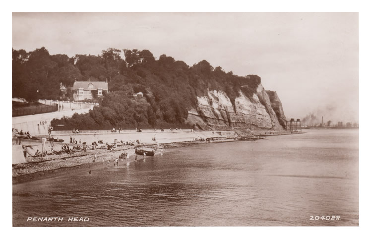 mid-1920's - Penarth Head - Another photographic record of the searchlights and their supporting structures.