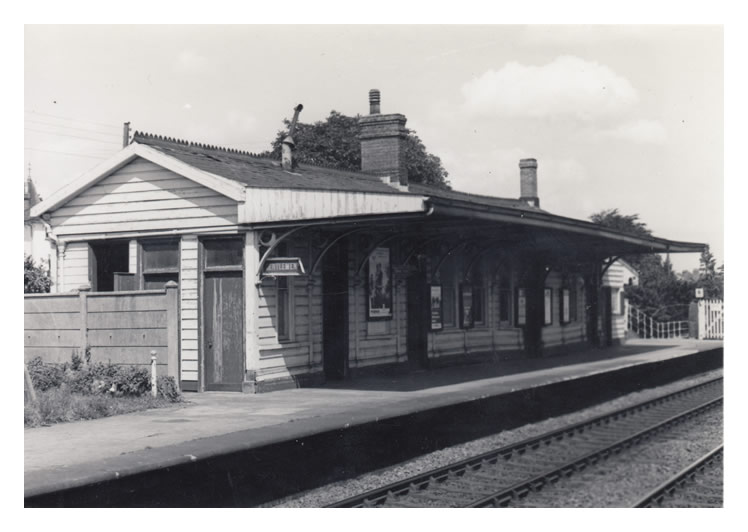 1969 - Dinas Powis Station - The station building adjacent to Cardiff Road.