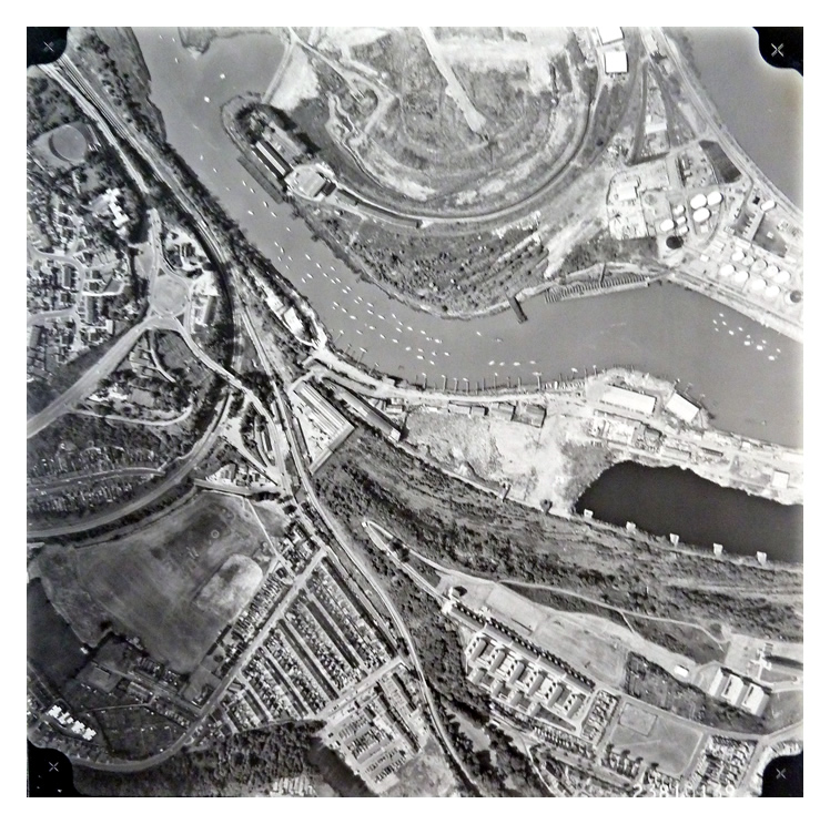 29th June 1981 - Image No. 139 - A panoramic view from Penarth Road, to tip number 6 of Penarth Dock.